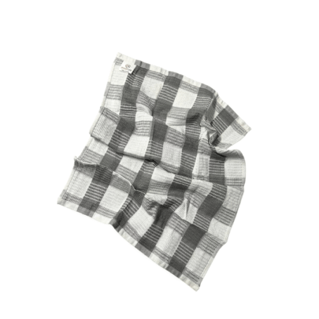 Serviette Plate K – Gris et Blanc